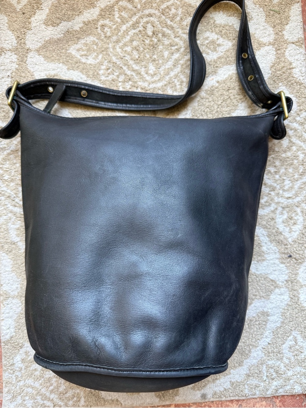 Vintage Coach black Duffle Leather Bag pre 90s